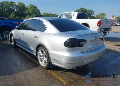 2014 Volkswagen Passat Sel z USA, uszkodzony, nr VIN 1VWCS7A31EC106288